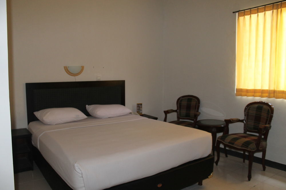 Hotel Reddoorz @ Cihampelas 3 Bandung