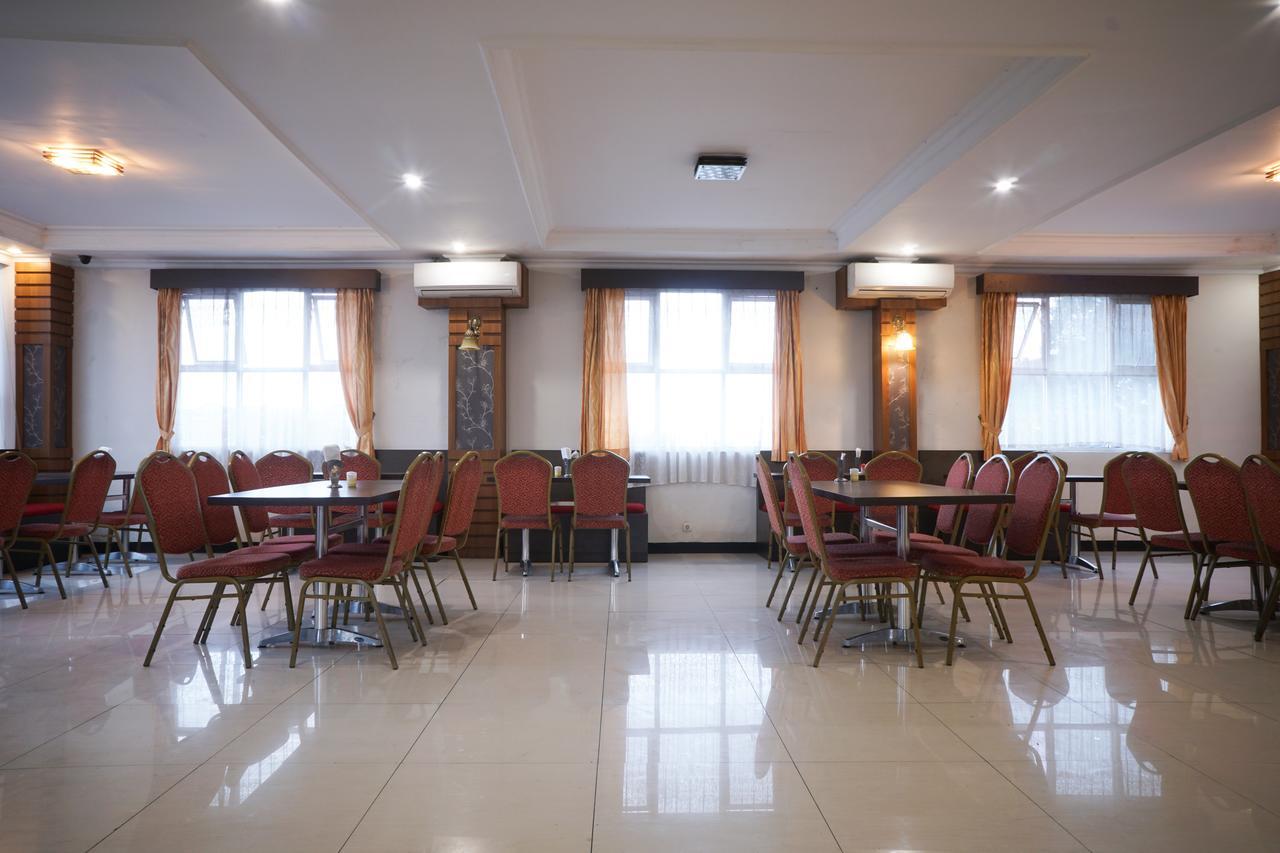 Reddoorz @ Cihampelas 3 Hotel Bandung