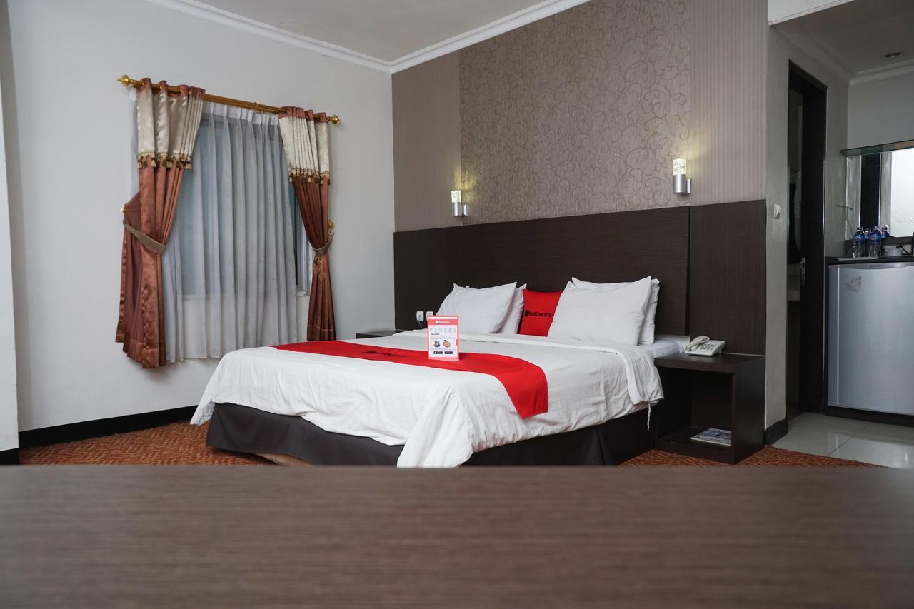 Reddoorz @ Cihampelas 3 Hotel 2*