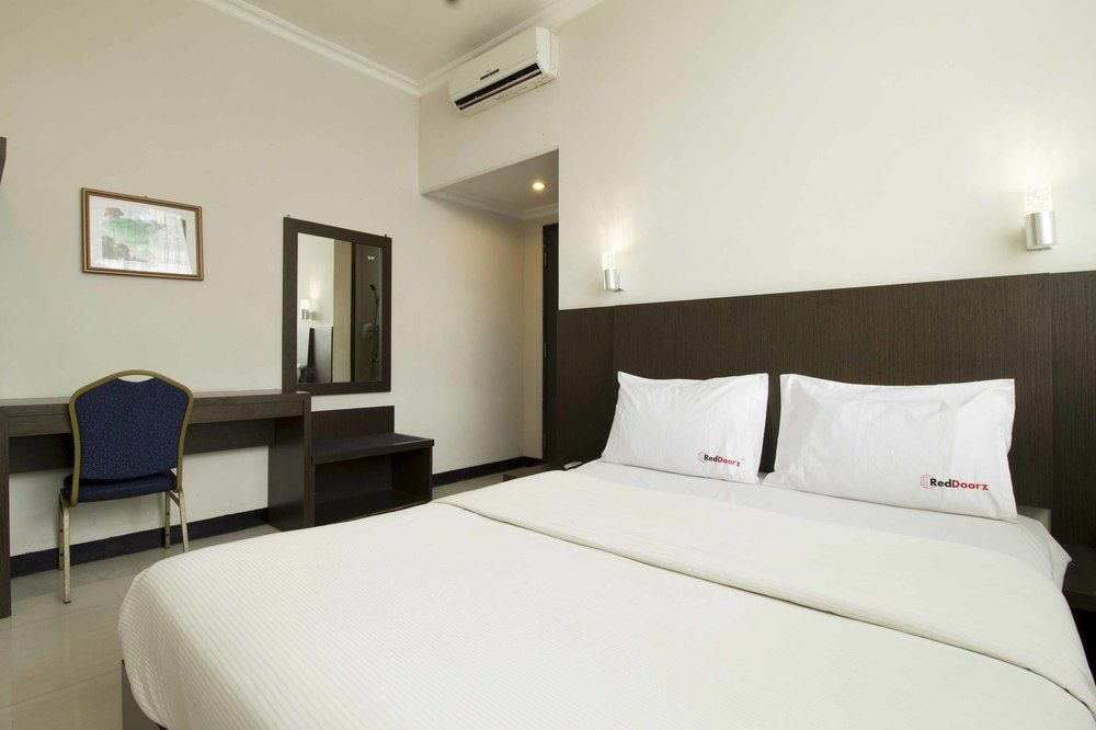 Reddoorz @ Cihampelas 3 2* Bandung